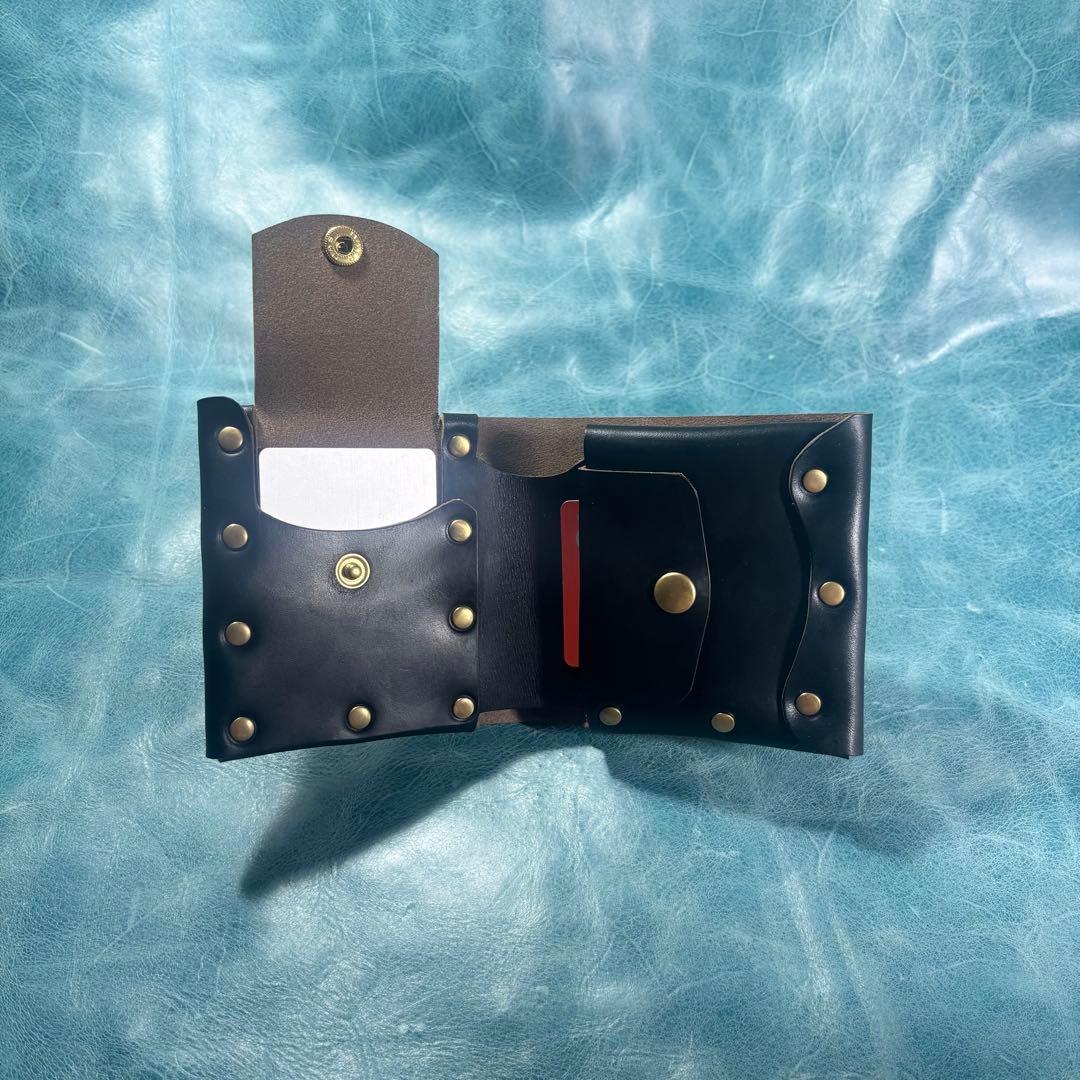 ハンドメイド　二つ折り　革財布　クロムエクセル　黒色　真鍮　cx-hw-000