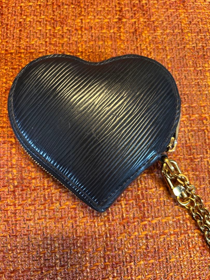 LOUIS VUITTON ハート エピ ラブロック クールロックケース