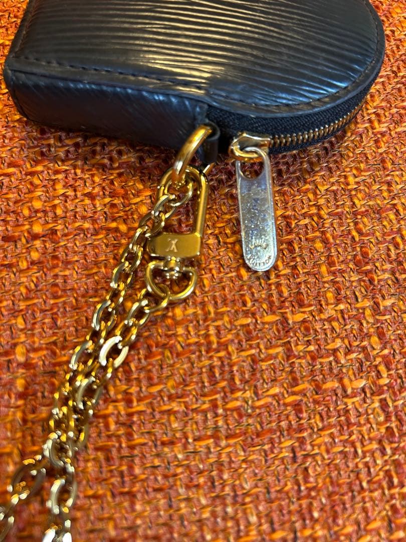 LOUIS VUITTON ハート エピ ラブロック クールロックケース