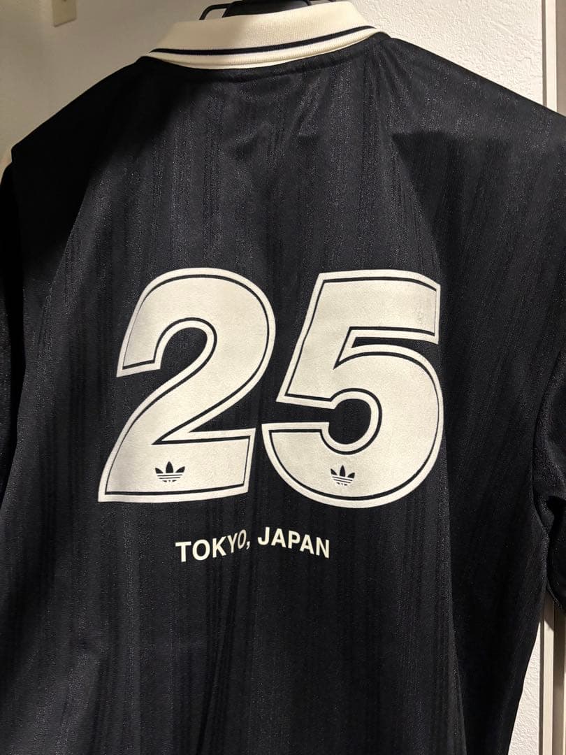 【期間限定】adidas Tシャツ XL 25 TOKYO, JAPAN