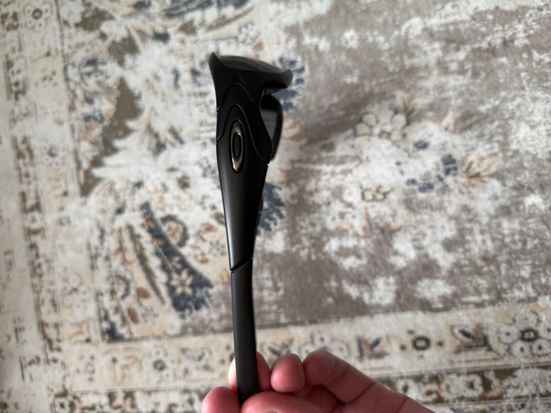 IO着用　Oakley straight jacket ブラック