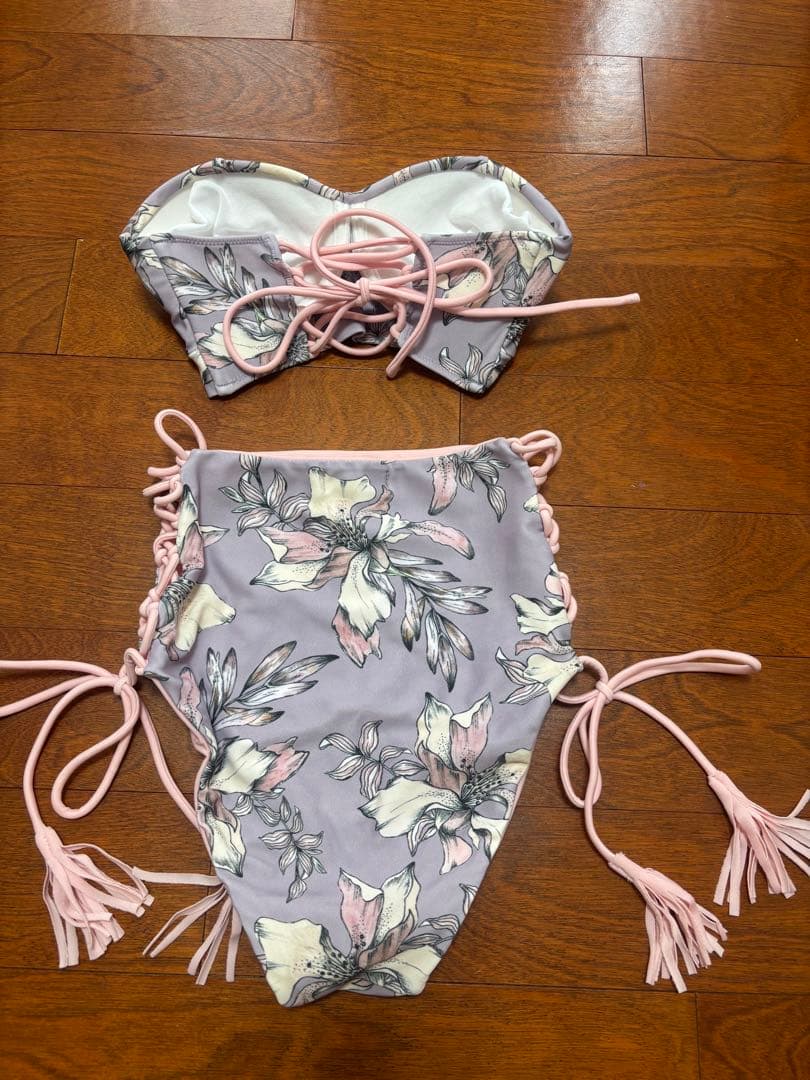 ダーリッチ　水着スイムウェア　花柄リリーフラワービキニ