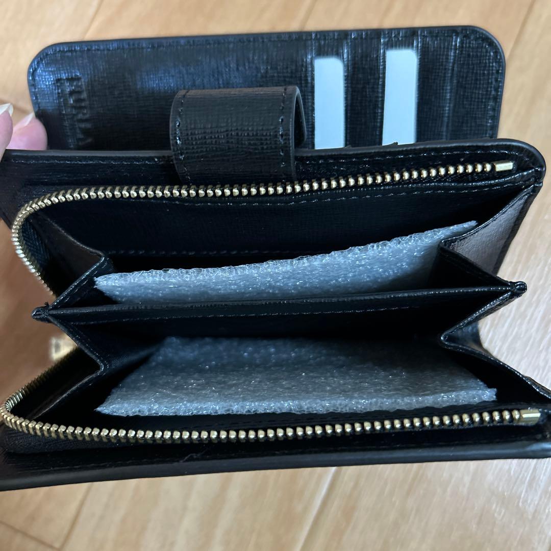 フルラ　二つ折り財布バビロンM ブラック黒　新品自宅保管FURLA L字
