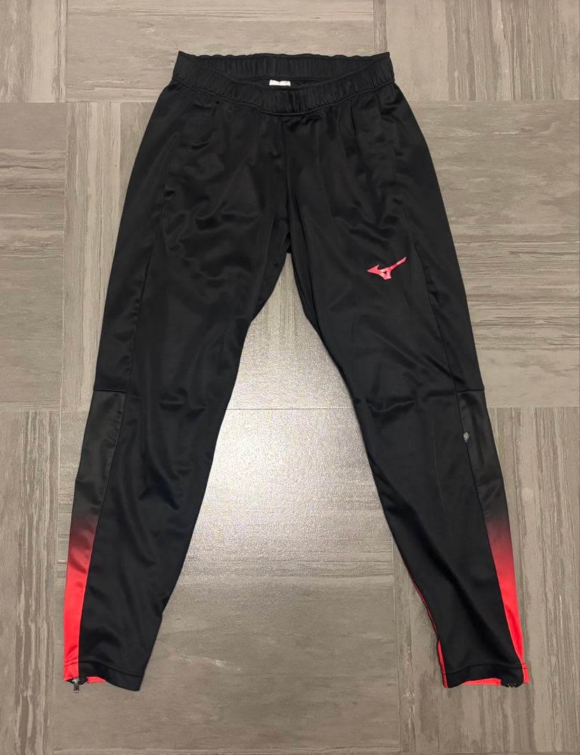 北海道コンサドーレ札幌 支給品 Mizuno ハーフジップ上L 下はおまけ