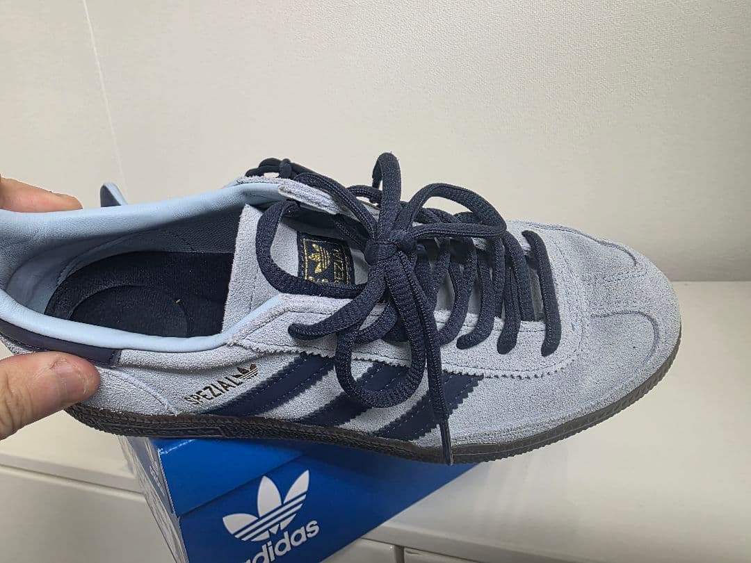 美品 完売品 adidas HANDBALL SPEZIAL 22.5cm