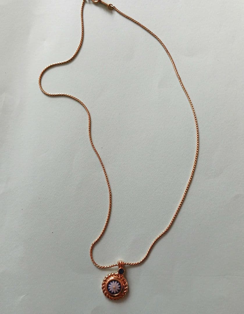 [] 花柄モチーフのネックレス・イヤリングセット 新品！