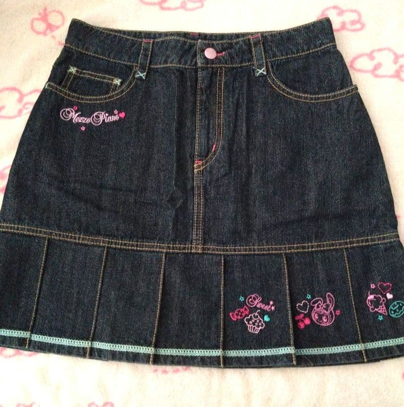 Mezzo Piano ベリエちゃんデニム刺繍スカート M150cm 未着用