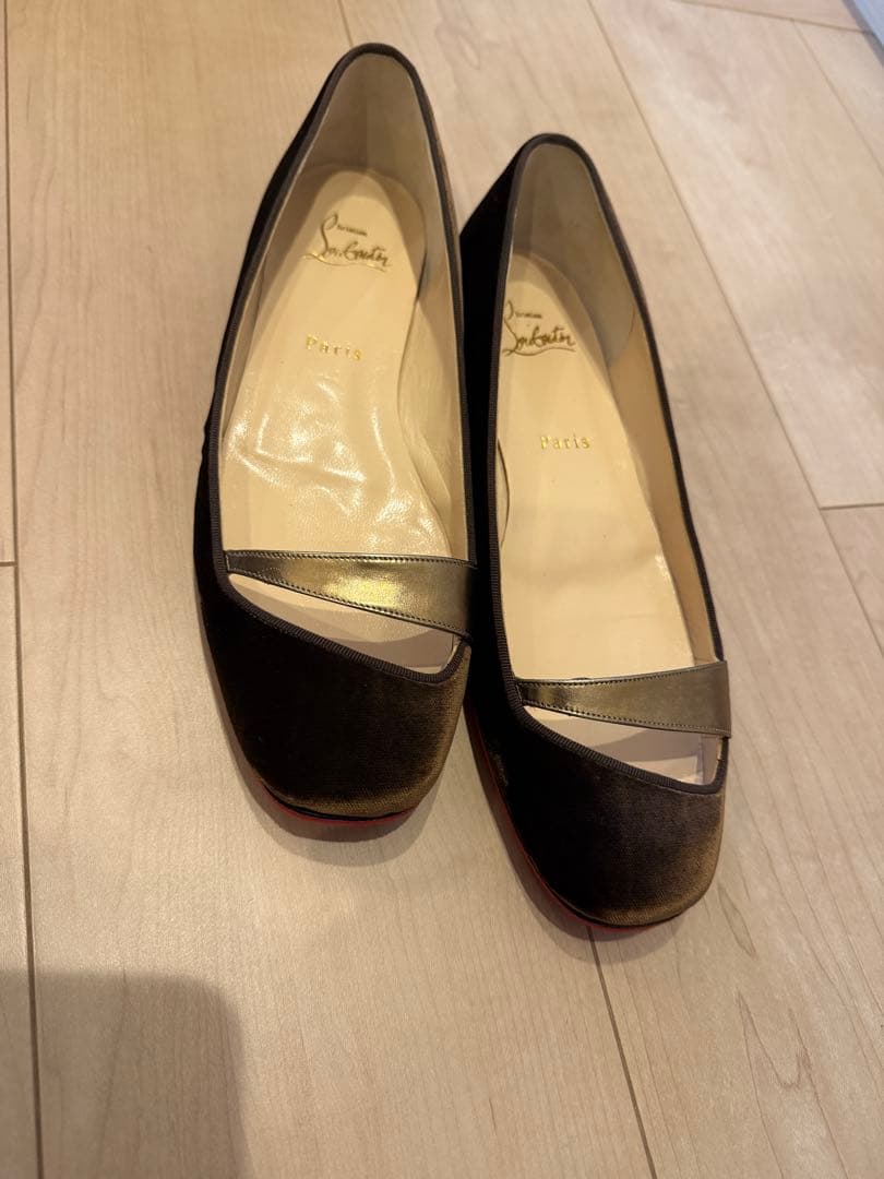 クリスチャン・ルブタン　フラット　　Christianlouboutin