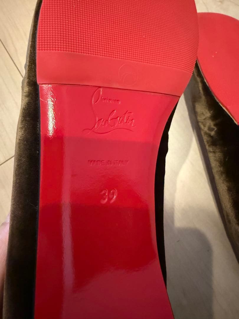 クリスチャン・ルブタン　フラット　　Christianlouboutin