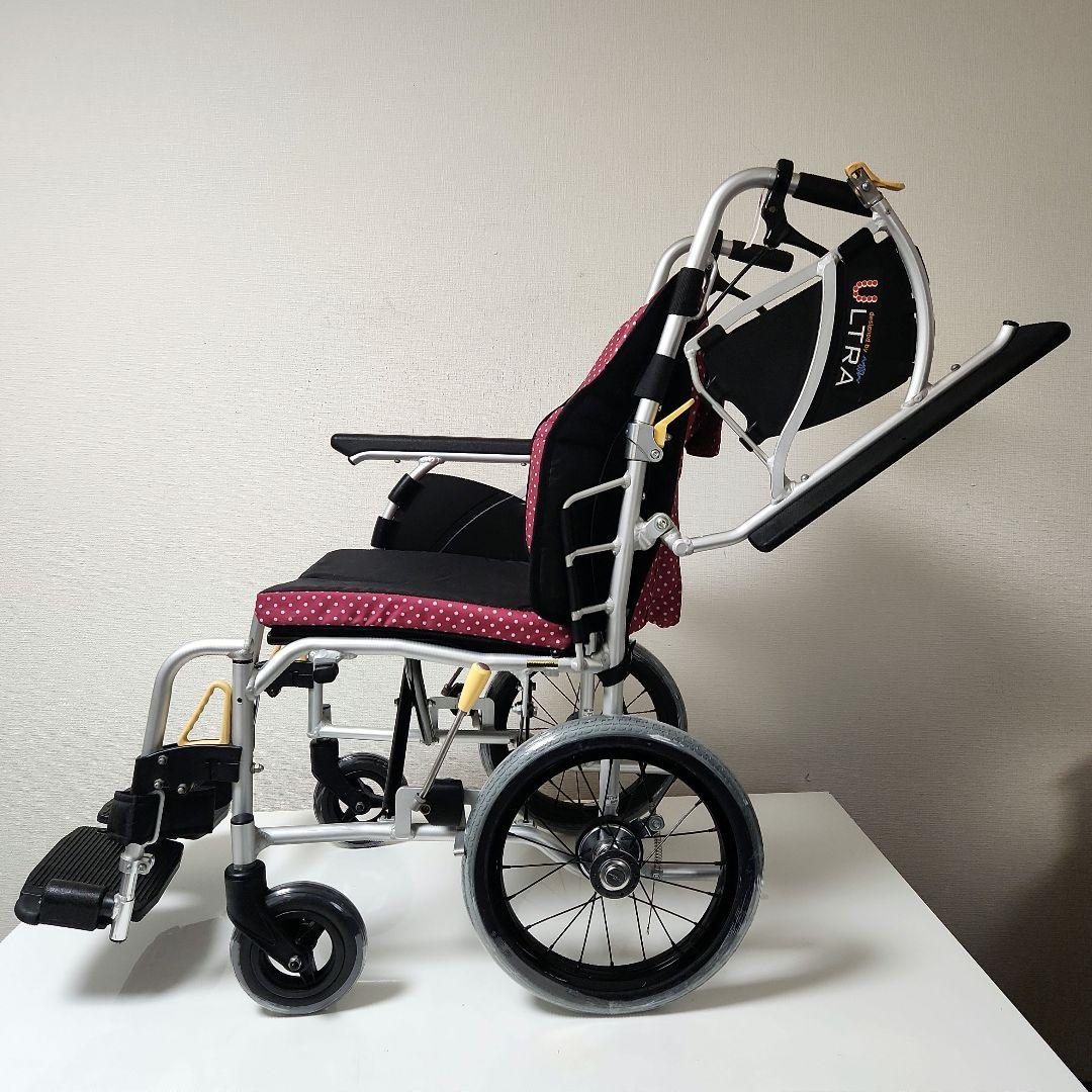 日進医療器　介助用　多機能　超軽量　ノーパンクタイヤ　車椅子　NAH-U2W