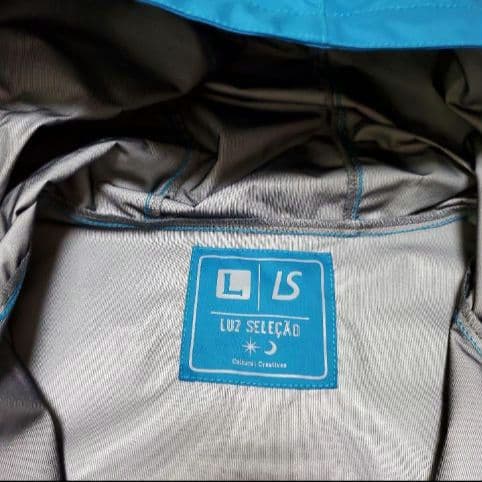 【新品未使用】ルースイソンブラ ピステ パーカー L 青 ジャム ジャケット