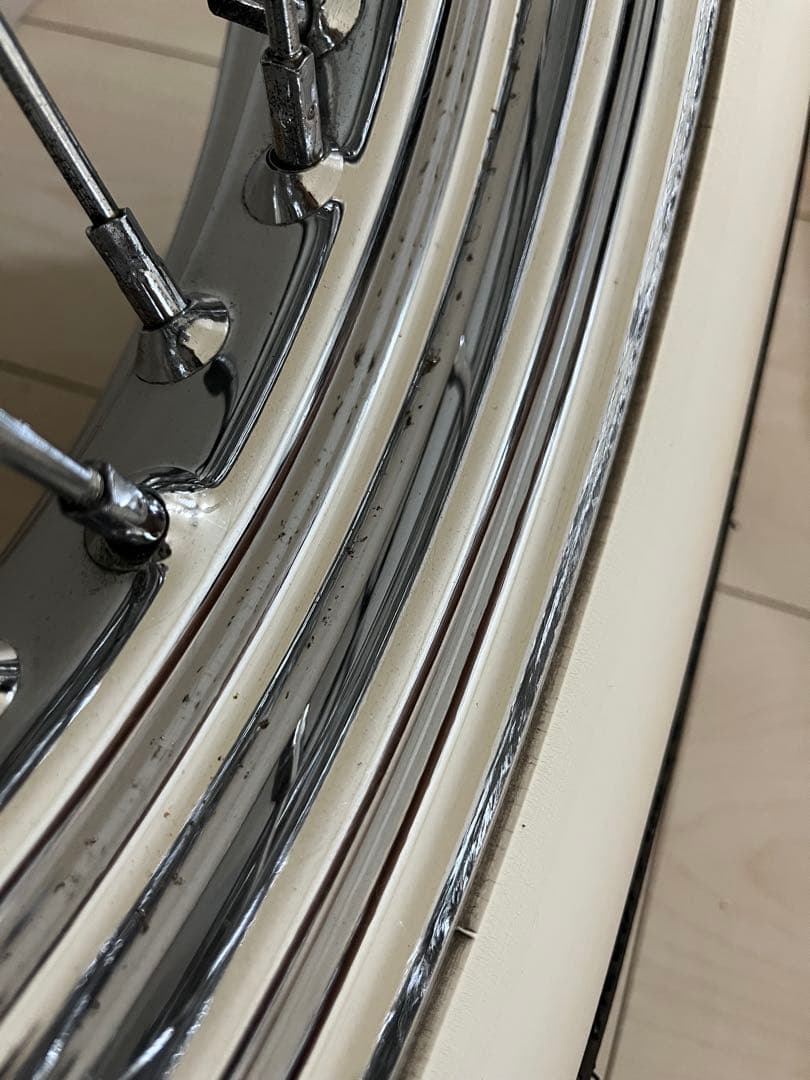 ハーレーソフテール純正ホイール ホワイトウォール