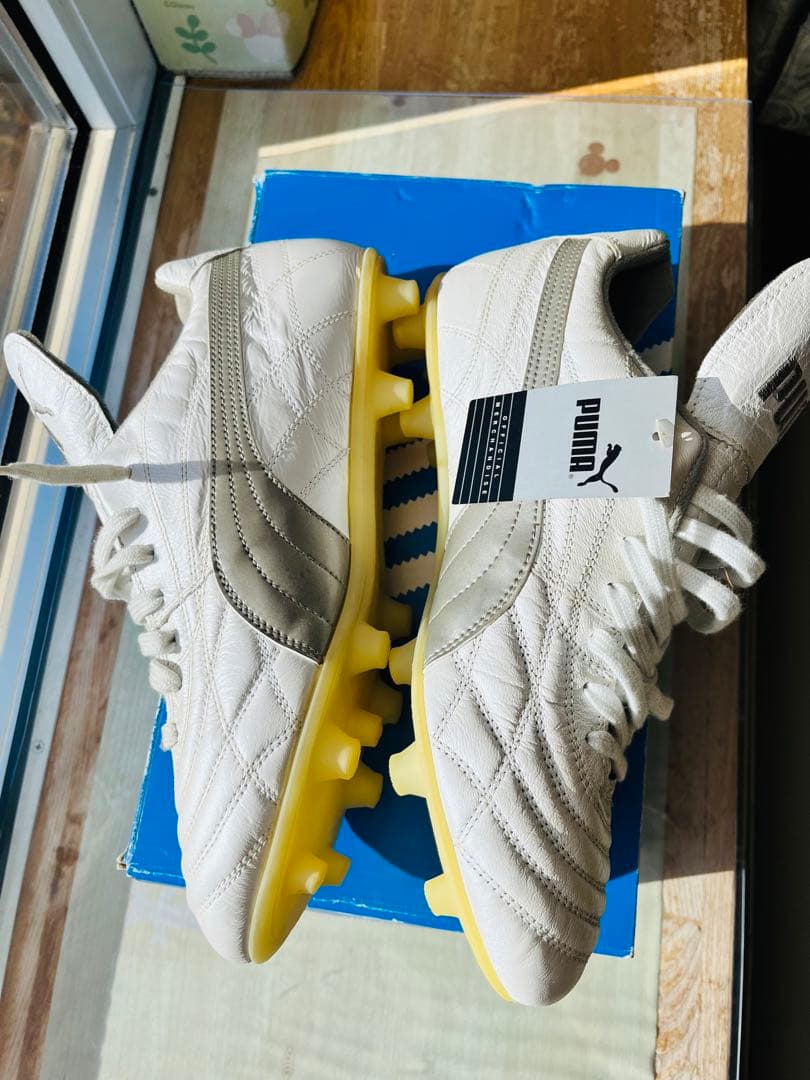 PUMA パラメヒコ　サッカーシューズ ホワイト スパイク