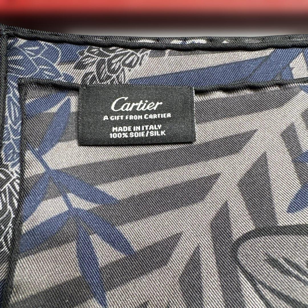Cartier カルティエ　シルクスカーフ