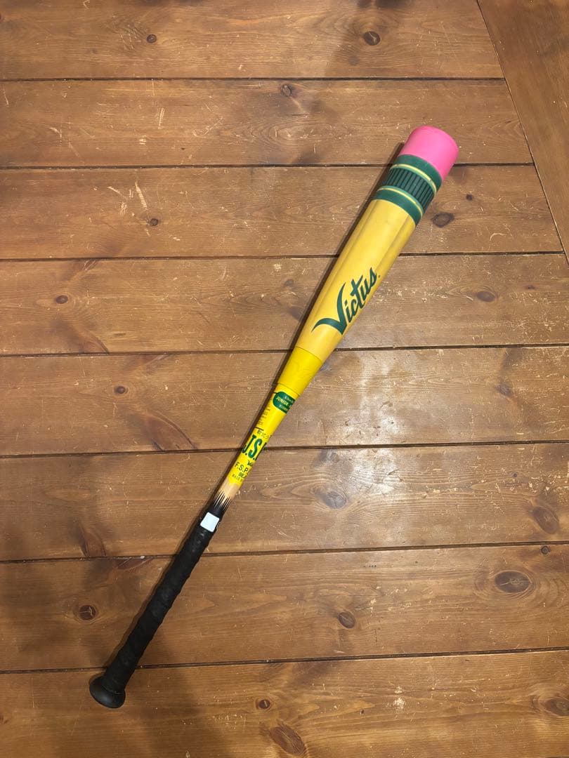 最終値下げ！！！ヴィクタス(victus)少年軟式用バッド　ペンシルバット