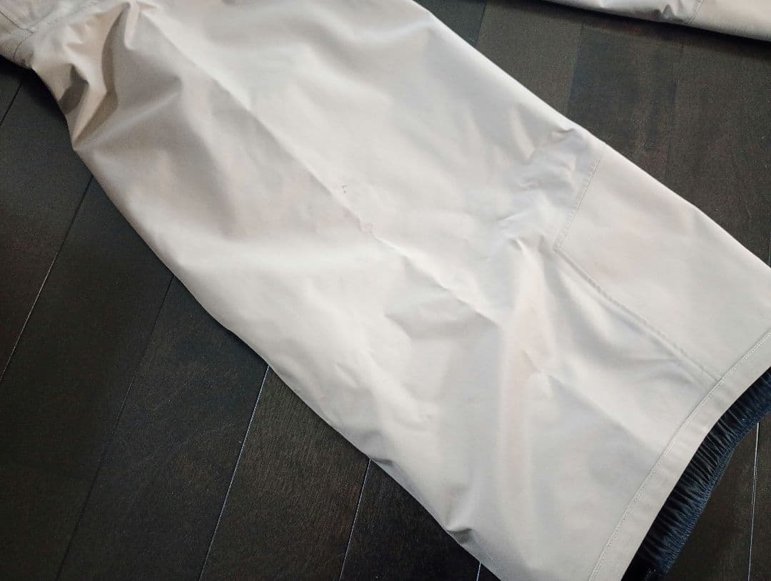 Patagoniaのレディースパウダータウン スキー スノーボード ビブパンツ