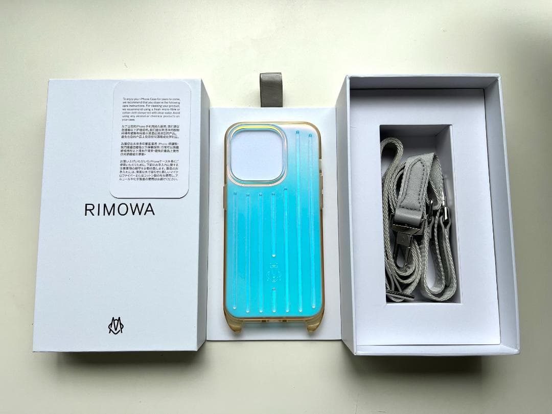 【美品/ほぼ半額】RIMOWA iPhone 15 Pro ストラップ付