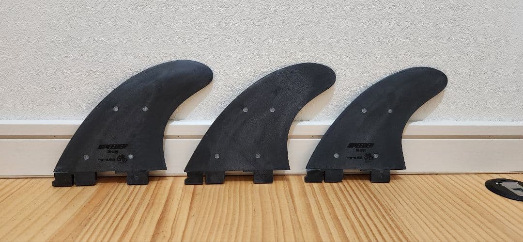 売り切れ続出！！Speederfin 熊野フィン　FCS2 トライフィン