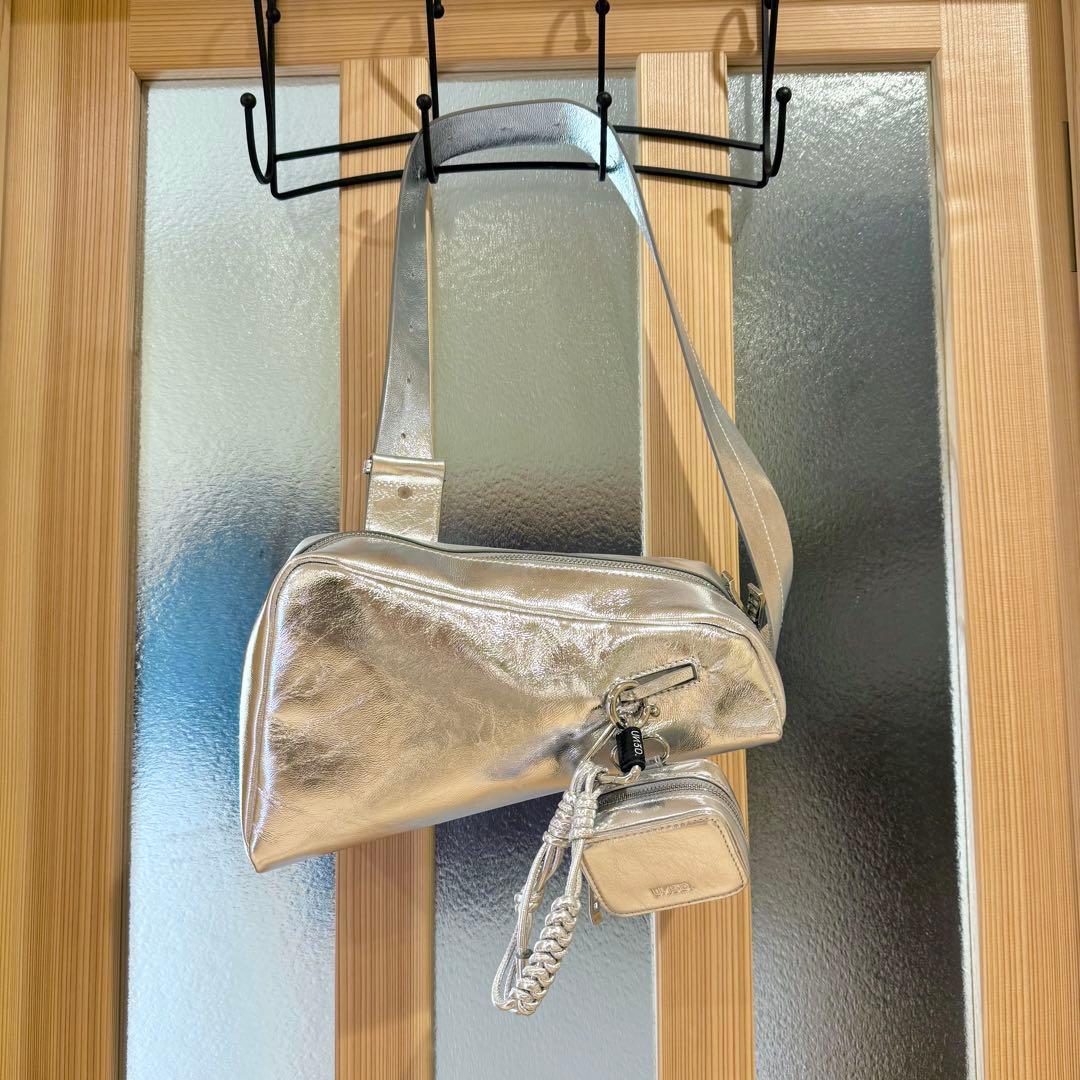 極美品♡UN3D. 2way ハンド　ショルダー　シルバー　トライアングル