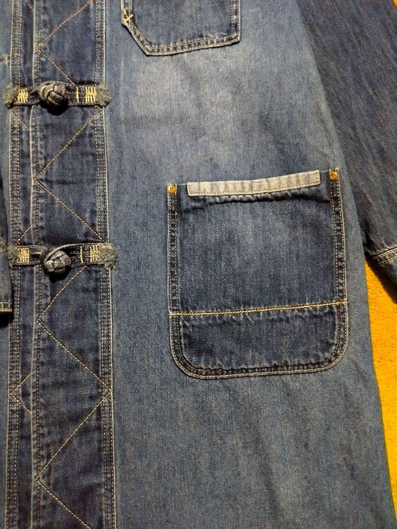 サクです。チャイナボタン デニムコート パッチワーク ビンテージ