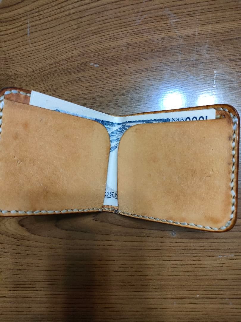 バタフライウォレット　ヌメ革　ビーズ屋　ワンズワーカー　オールドカンパニー