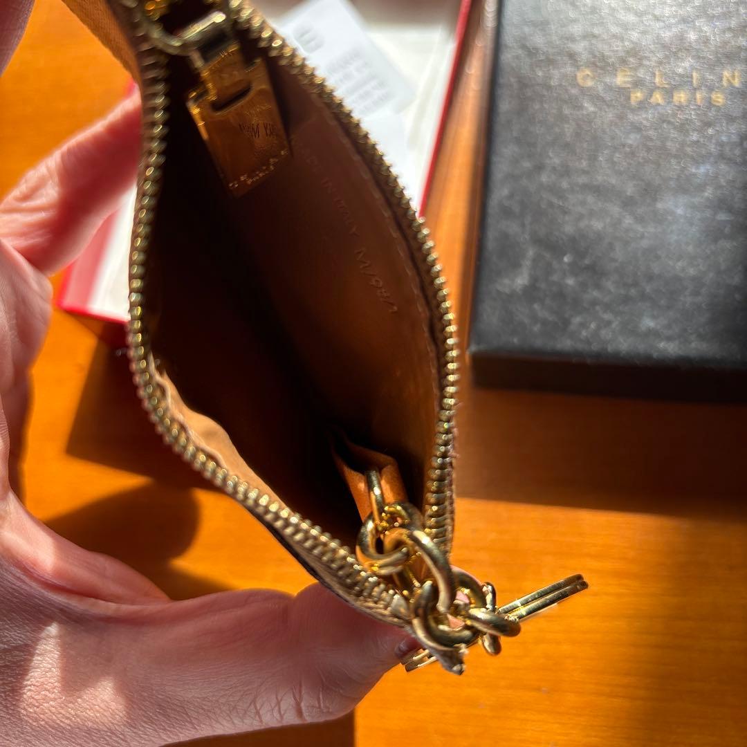 未使用　CELINE ケース ベージュ