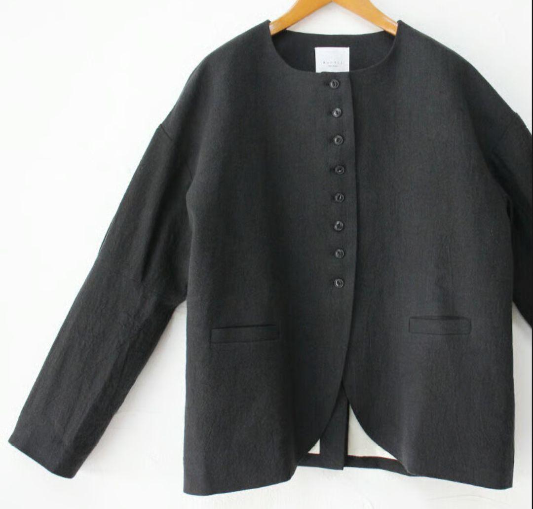 マガリ　ノーカラージャケット