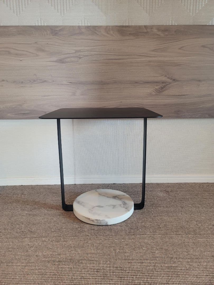 【お値下中】タンジェントテーブル モーダエンカーサ 展示品(JKG03)