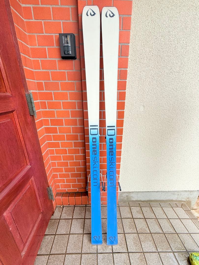 ID one スキー板 160センチ