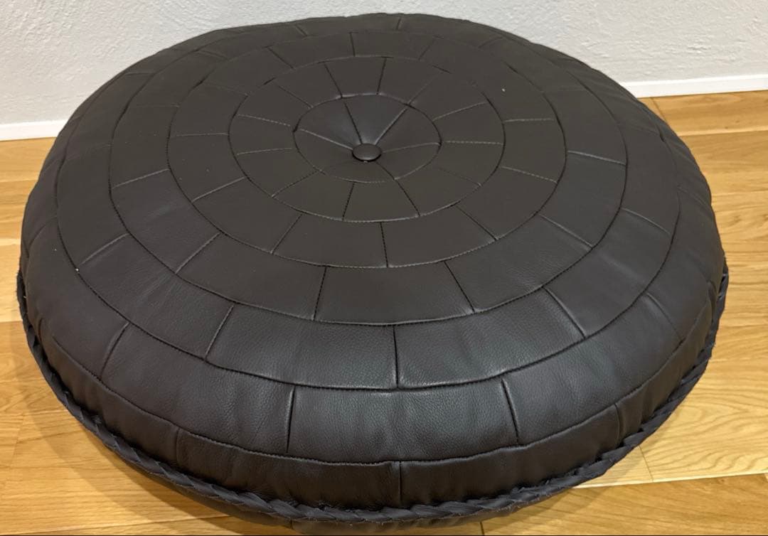 カンディハウス　レザークッション　革クッション　ブラック