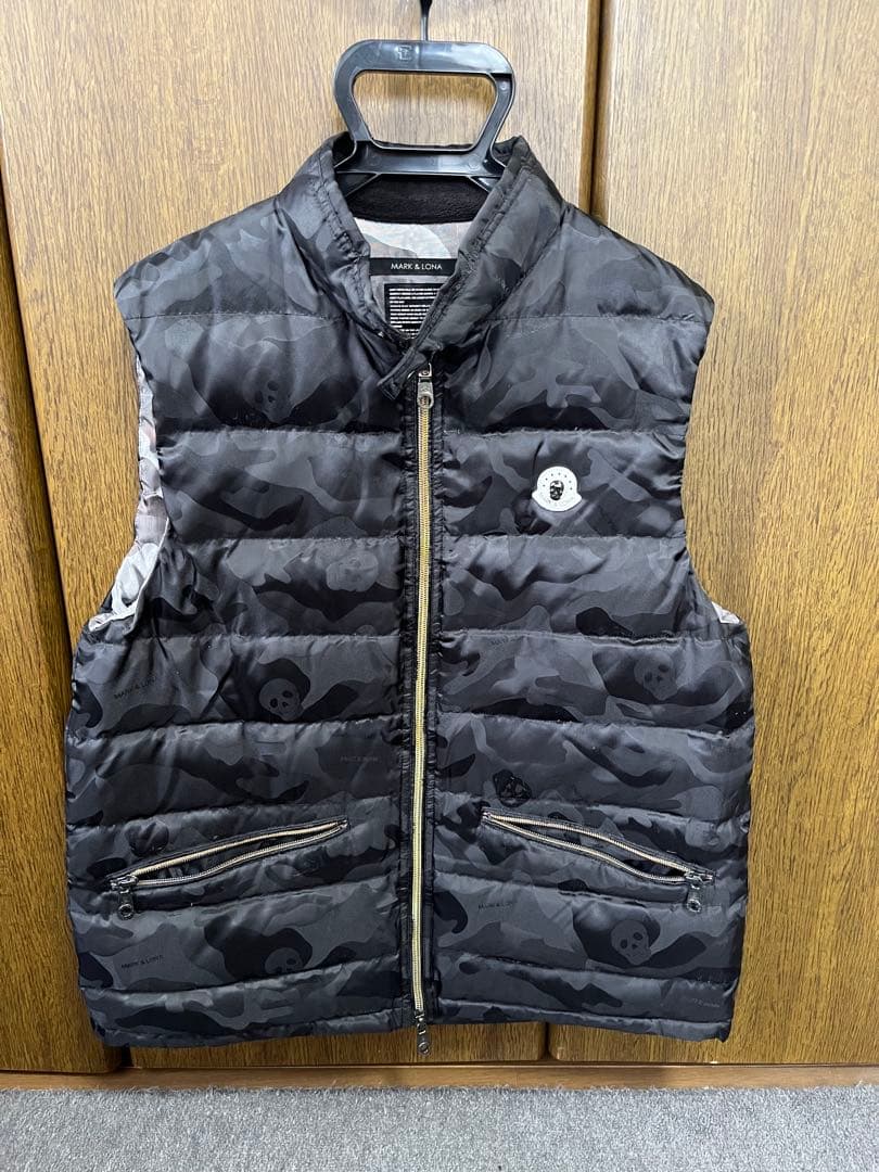 MARK & LONA カモフラージュ ダウンベスト