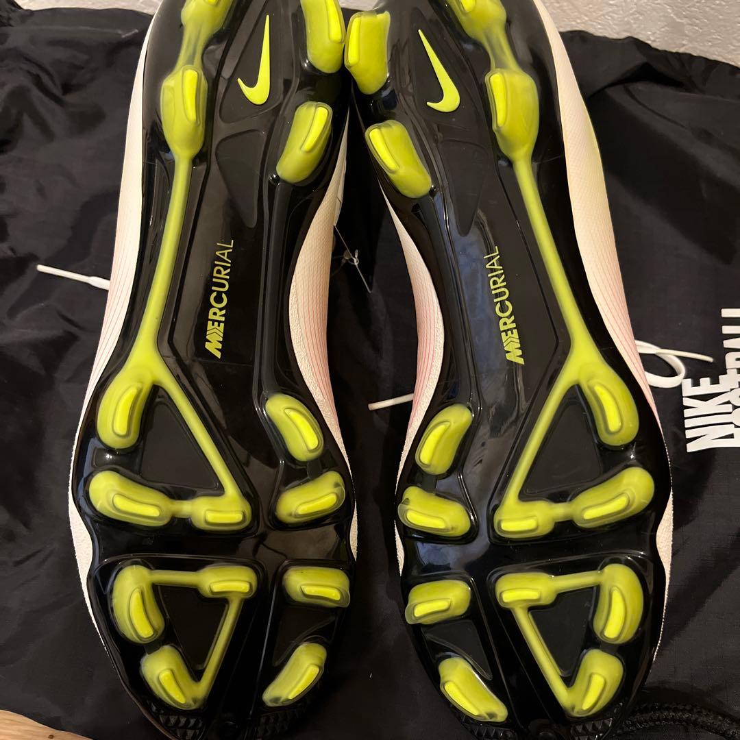 新品未使用NIKE マーキュリアルヴェイパーX HG-V 25.5　激レア