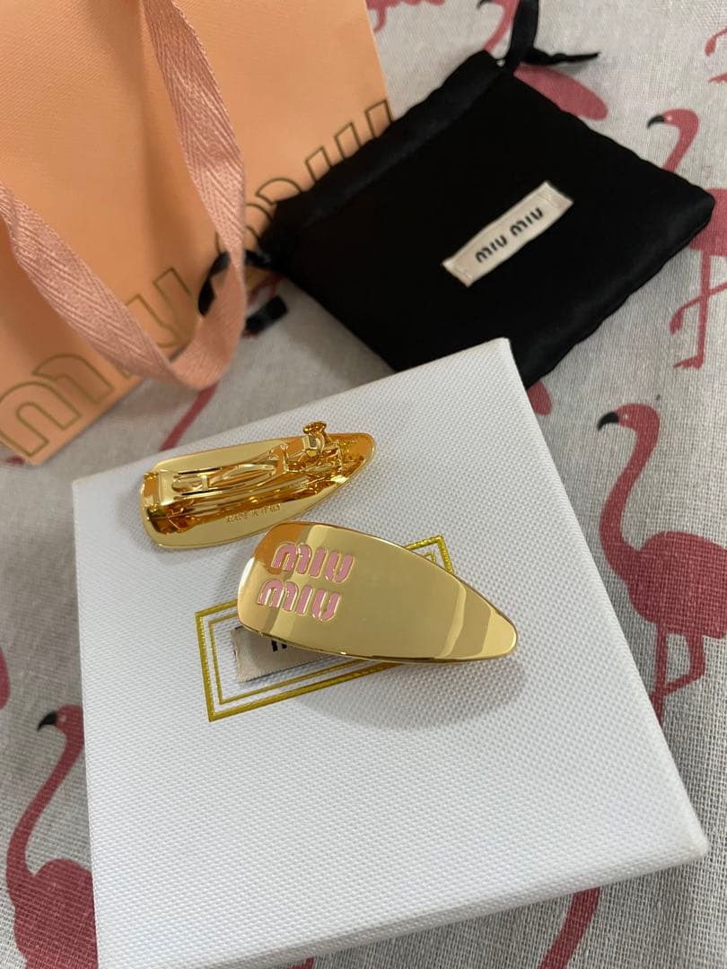 断捨離ミュウミュウ　ゴールド　ピンク　ヘアピン 2個セット