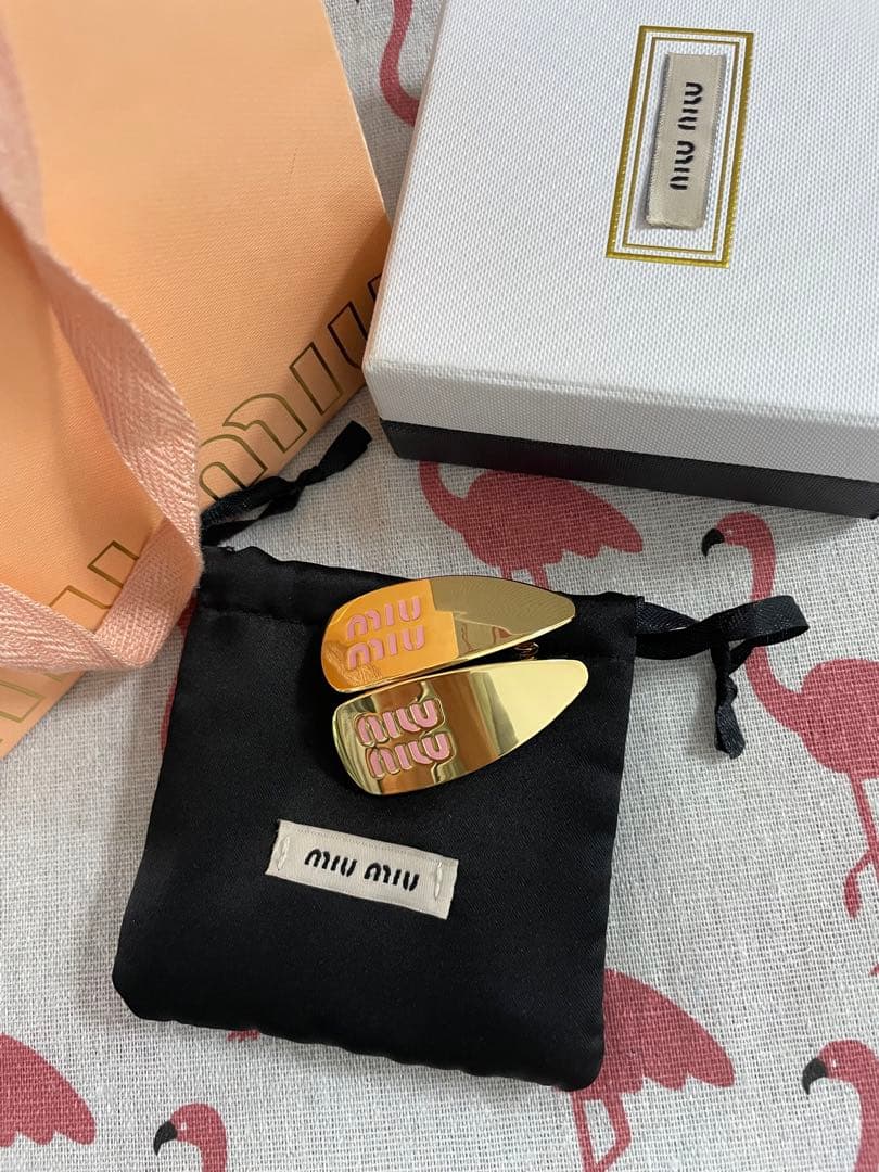 断捨離ミュウミュウ　ゴールド　ピンク　ヘアピン 2個セット