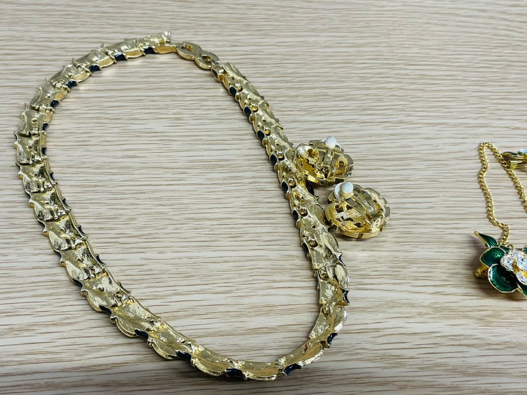 d*9様 美品　まとめ売り　ドーラン　D'ORLAN ネックレス　イヤリング