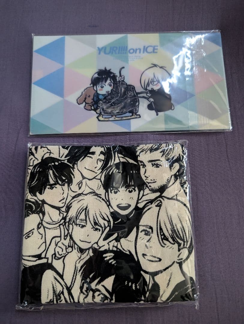 ユーリ!!! on ICE考察集＆ DVD全6巻収納BOX初回特典＆雑誌＆グッズ