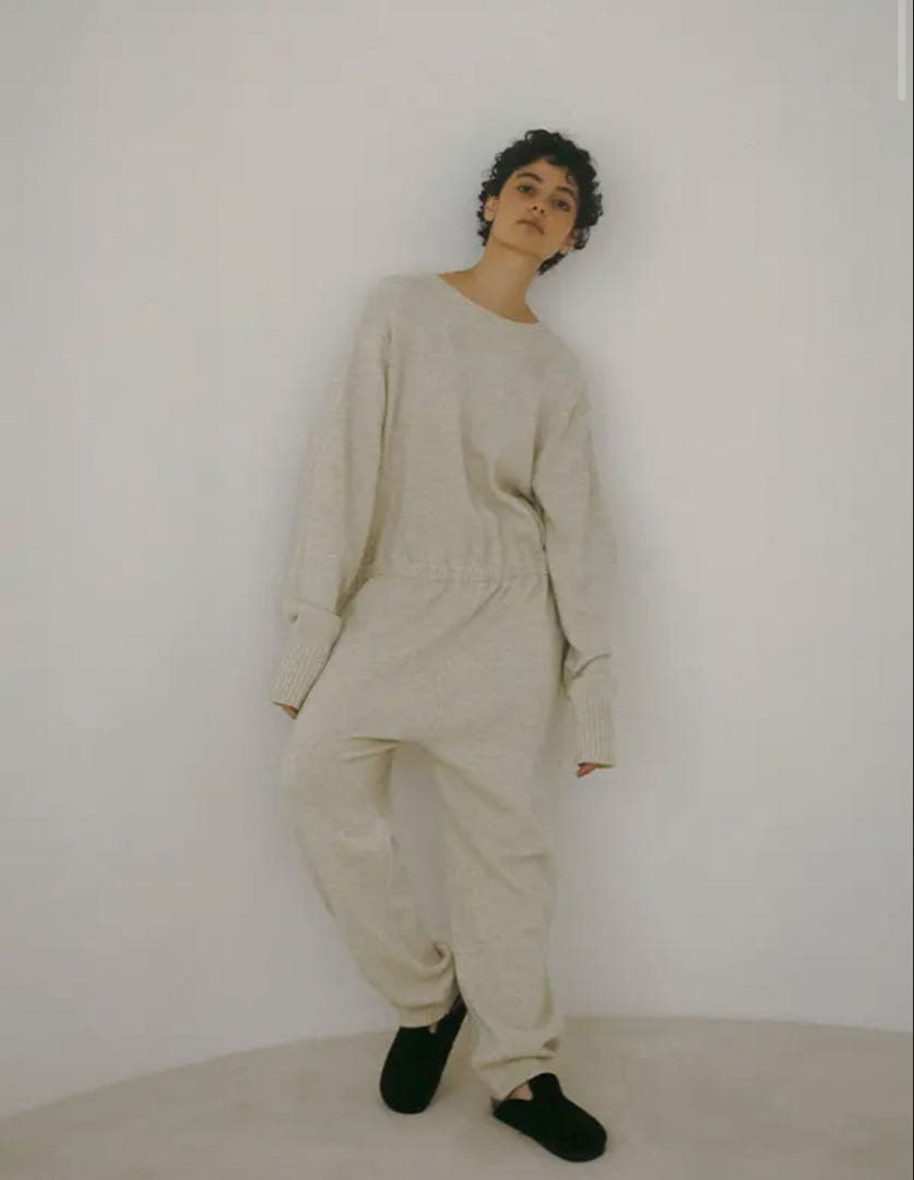 ETRE TOKYO Vネックニットオールインワン