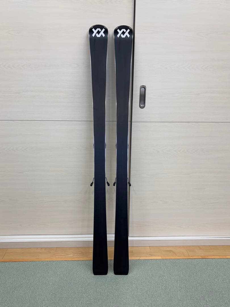 Völkl Racetiger SX スキー