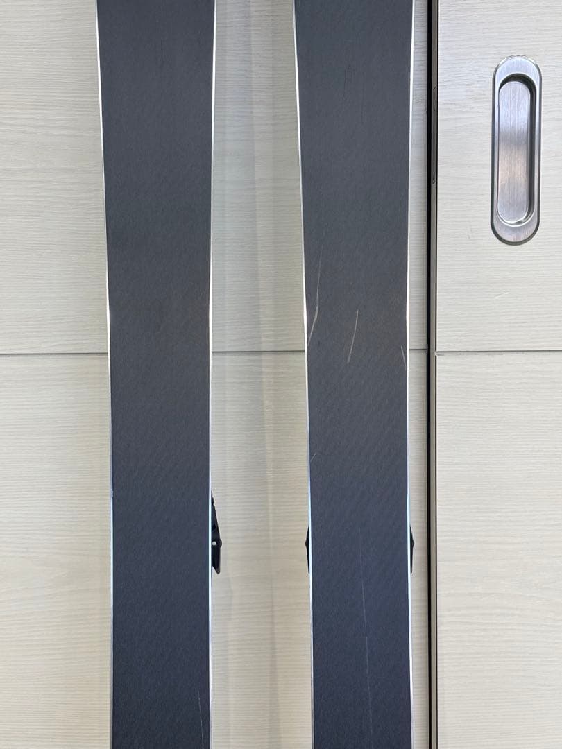 Völkl Racetiger SX スキー