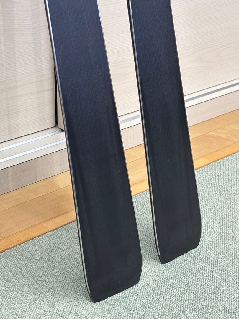 Völkl Racetiger SX スキー