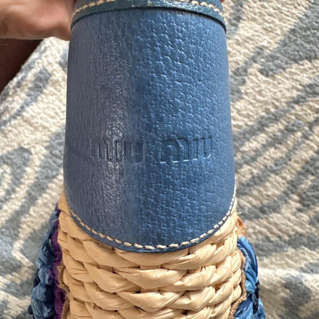 miumiuのカゴバック