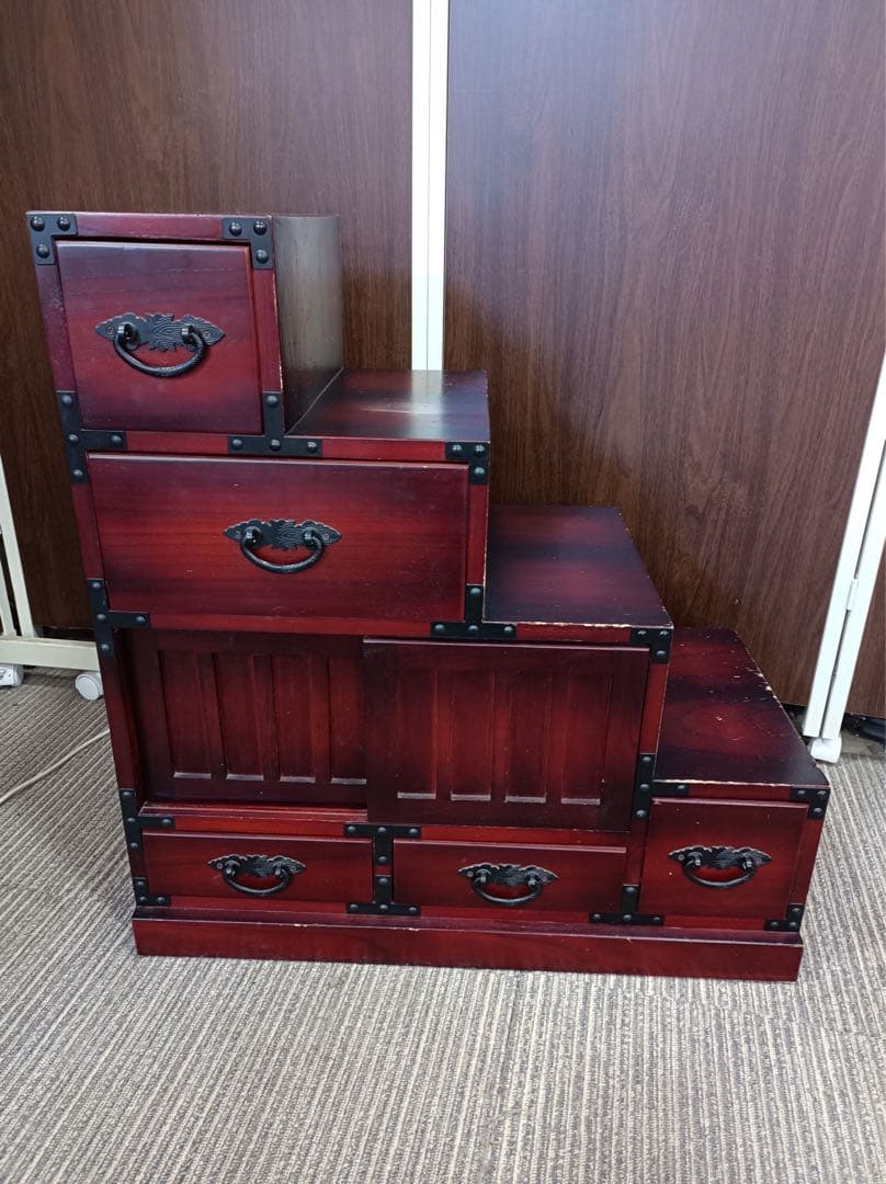 八3471【送料込み】民芸調　階段和箪笥　右下がり　昭和レトロ