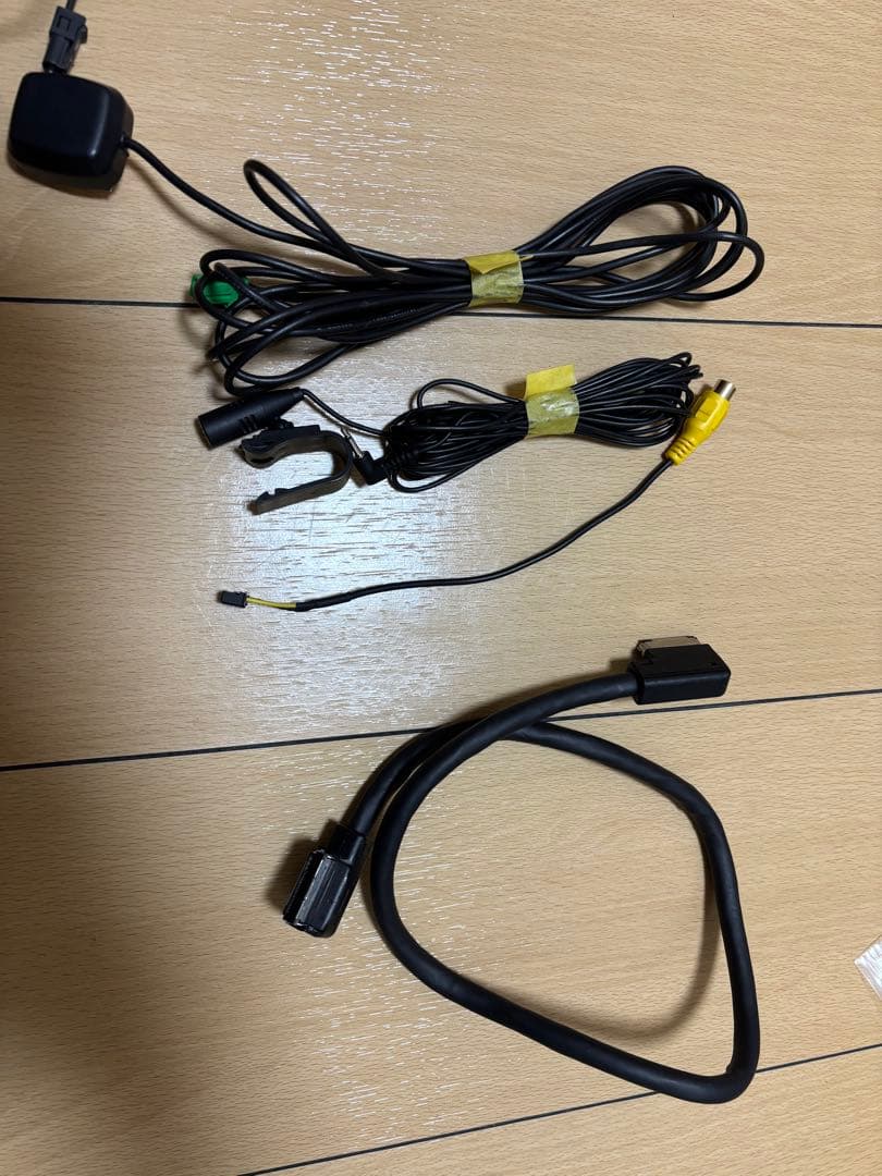 AVIC-VH09 サイバーナビ　フラップ不良