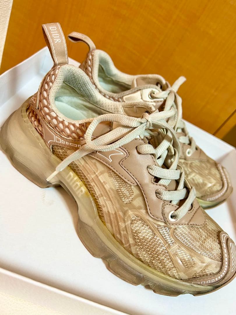 ChristianDior ピンクベージュ スニーカー