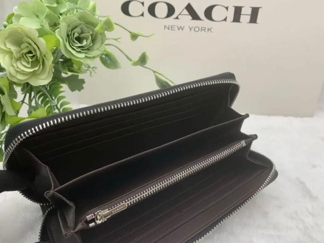 新品未使用コーチ長財布ヒョウ柄ラウンドファスナーレディースメンズ送料無料即日発送