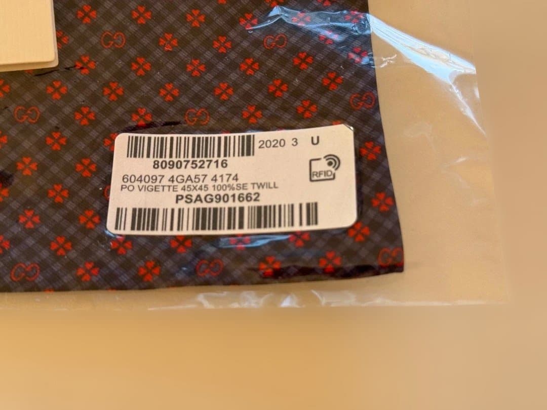 GUCCI シルクハンカチ ネイビー/レッド