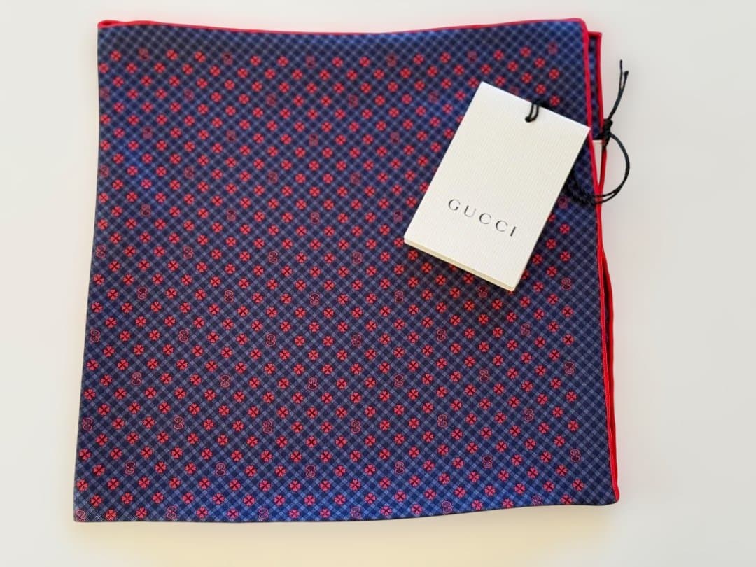 GUCCI シルクハンカチ ネイビー/レッド