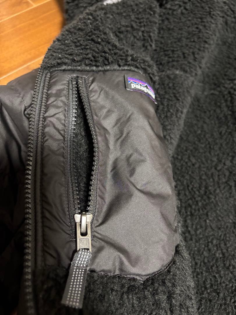 パタゴニア　キッズ　リバーシブル　アウター