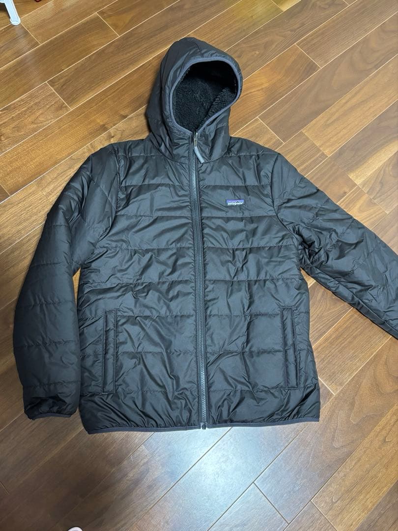 パタゴニア　キッズ　リバーシブル　アウター