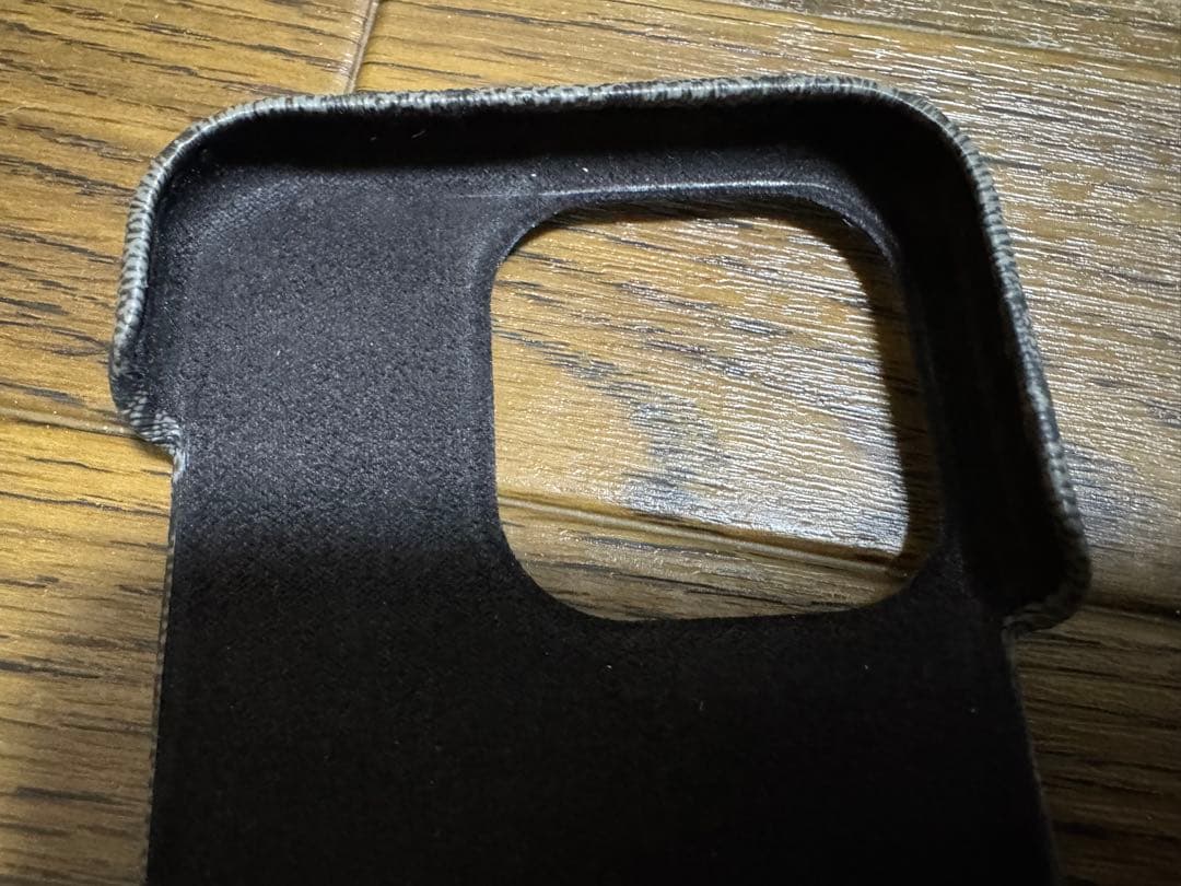 直営店購入 GUCCI iPhone15 PRO スマホケース